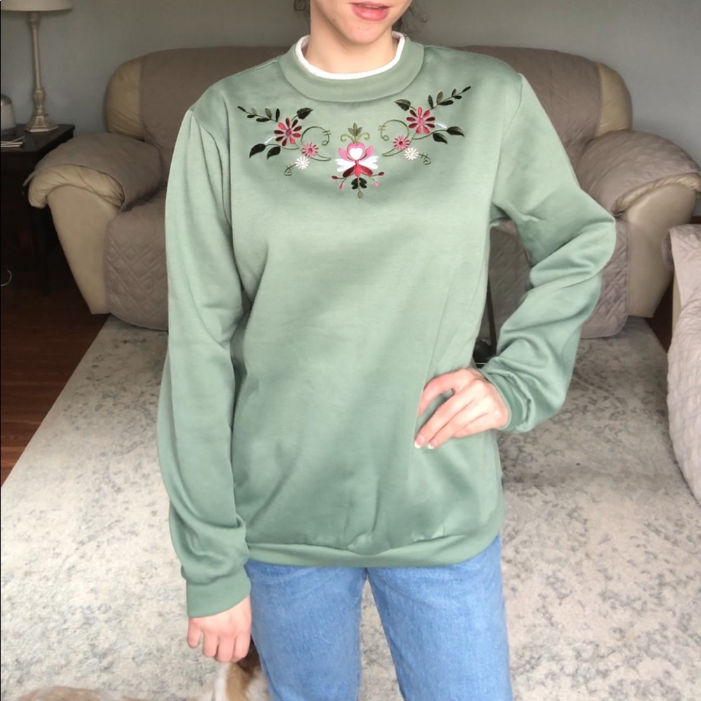 Green Soft Floral Sweatshirt